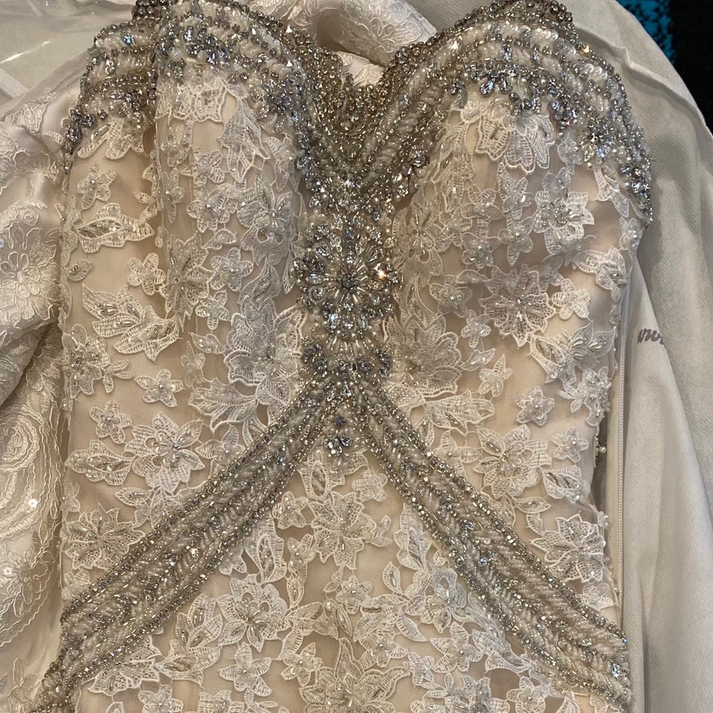 Wedding dress